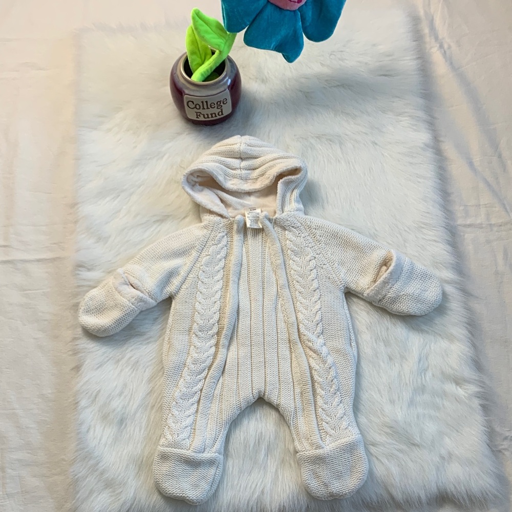Faded Glory Ivory Cable Knit Hooded Footie